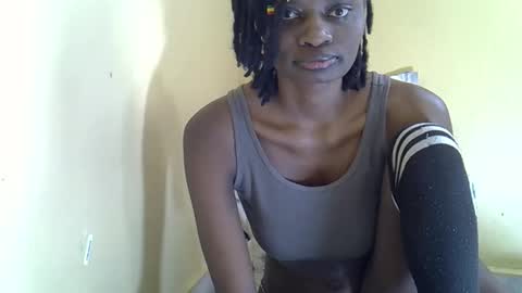 lovelymee2 online show from October 9, 9:13 am