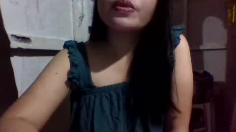 lovelymocha27s online show from January 7, 2:19 pm