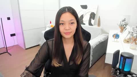 kim online show from December 17, 6:53 pm