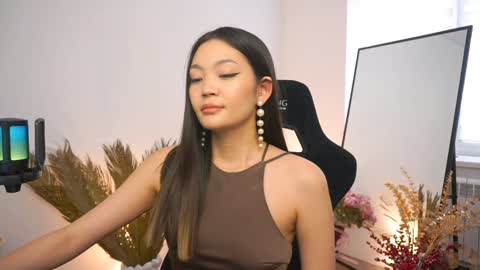kim online show from January 18, 10:39 am