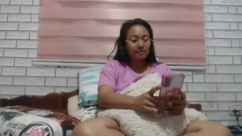 Snapshot of lovelyquey chatting on February 5, 9:29 pm Angelquey online show from February 5, 9:29 pm
