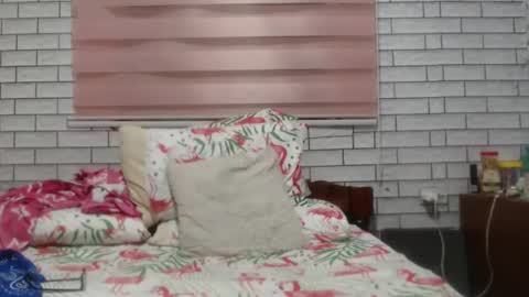 Snapshot of lovelyquey chatting on March 11, 7:14 pm Angelquey online show from March 11, 7:14 pm