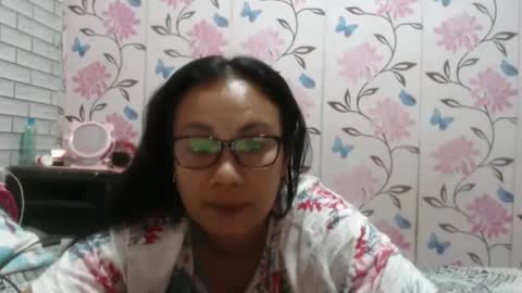 Snapshot of lovelyquey chatting on December 8, 9:08 pm Angelquey online show from December 8, 9:08 pm