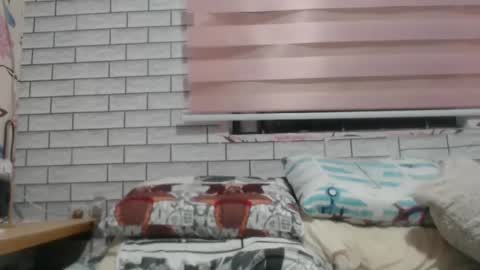 Snapshot of lovelyquey chatting on February 8, 9:04 pm Angelquey online show from February 8, 9:04 pm