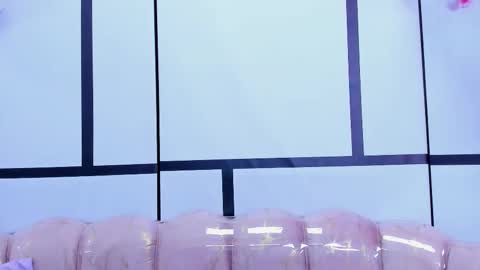 Love  online show from December 19, 8:01 pm