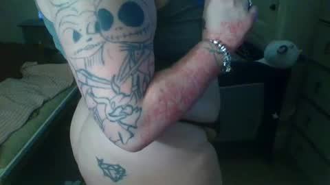 Snapshot of lovetubes101 chatting on September 21, 2:43 am lovetubes101 online show from September 21, 2:43 am