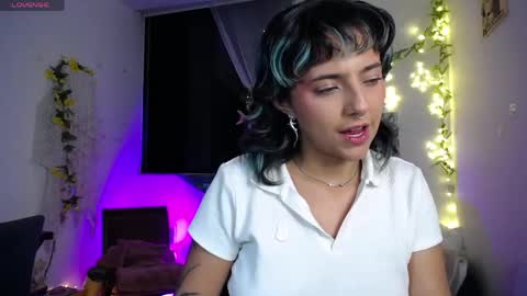 loving_alma online show from April 12, 7:55 am