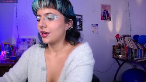 loving_alma online show from February 13, 1:07 am