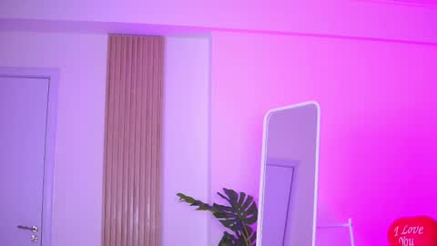 Snapshot of lovingblondie chatting on March 3, 4:21 am Nora online show from March 3, 4:21 am