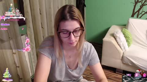 Antonia online show from December 16, 7:04 am