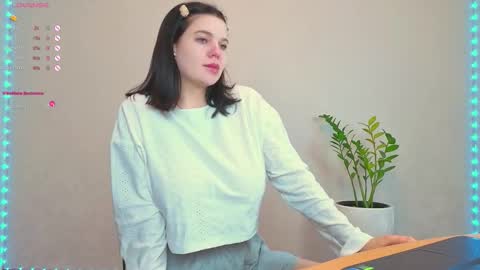 Snapshot of lovlybambi chatting on September 22, 10:14 am Vikkkk online show from September 22, 10:14 am