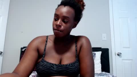 loyalbambi online show from March 12, 8:52 pm