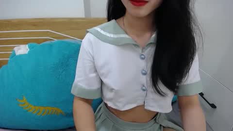 Snapshot of ltmina chatting on September 27, 4:30 am Mina online show from September 27, 4:30 am