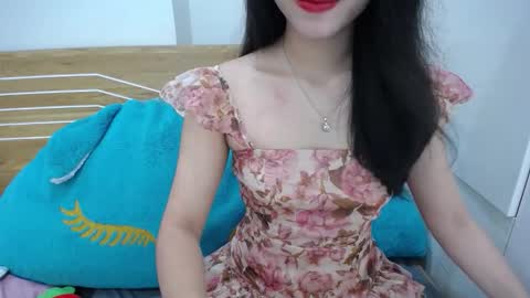 Snapshot of ltmina chatting on October 2, 12:59 am Mina online show from October 2, 12:59 am