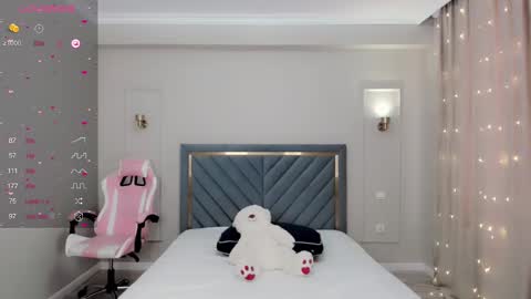 lu_mina online show from January 3, 6:44 am