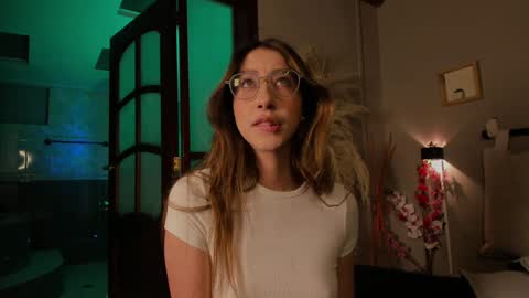 Snapshot of lua_ferch_ chatting on January 21, 5:51 pm ---Goys incredible photographs online show from January 21, 5:51 pm