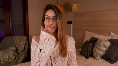 Snapshot of lua_ferch_ chatting on October 27, 12:33 pm ---Goys incredible photographs online show from October 27, 12:33 pm