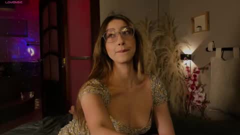 Snapshot of lua_ferch_ chatting on February 18, 12:49 pm ---Goys incredible photographs online show from February 18, 12:49 pm