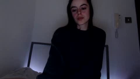 luana online show from December 18, 10:24 pm