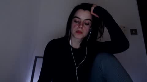 luana online show from December 10, 10:26 pm