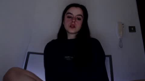 luana online show from January 5, 10:19 pm