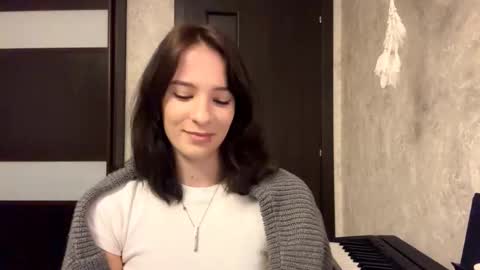 luannmaixner online show from December 4, 5:35 pm