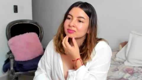 luara__01__lecat_1 online show from February 7, 2:04 am