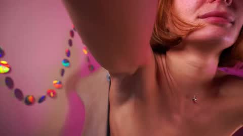 Snapshot of lubafox chatting on October 5, 9:20 pm Luba online show from October 5, 9:20 pm