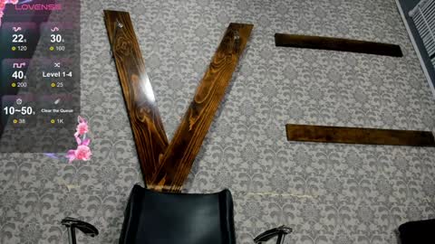 Snapshot of lucasymia_69 chatting on February 7, 12:17 pm MIA HOT online show from February 7, 12:17 pm