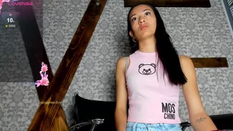 Snapshot of lucasymia_69 chatting on January 25, 12:08 pm MIA HOT online show from January 25, 12:08 pm