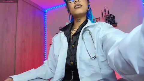 Veronica Rati    online show from October 3, 5:29 pm