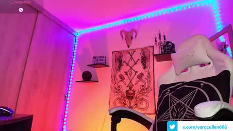 Veronica Rati    online show from September 23, 9:18 am