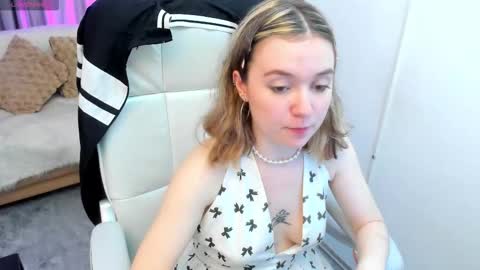 lucia_copper online show from October 30, 3:02 pm