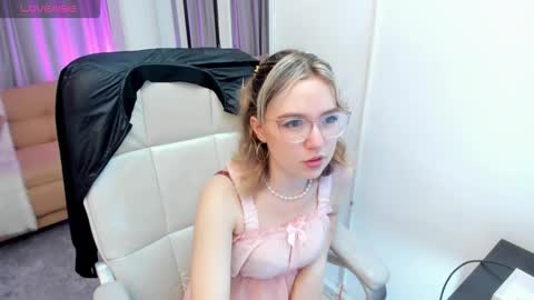 lucia_copper online show from October 8, 12:20 pm