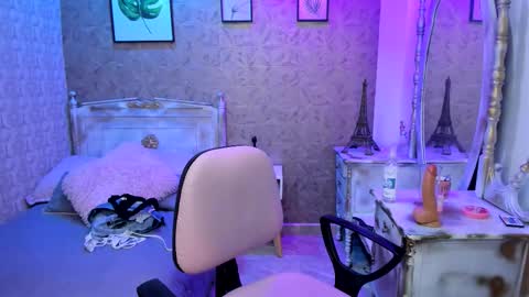 Lucla online show from October 28, 10:14 pm