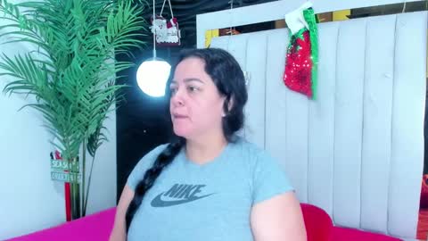 Lucia Vonne online show from December 29, 11:40 am