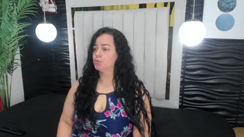 Lucia Vonne online show from January 8, 11:21 am
