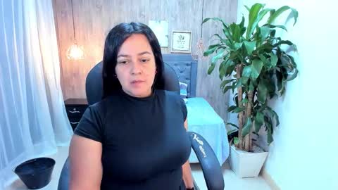 Lucia Vonne online show from September 23, 8:40 pm