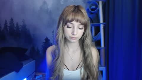 Lucy online show from December 17, 7:29 am