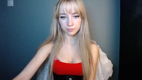 Lucy online show from November 21, 1:35 pm