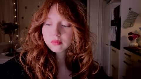 Lucia online show from December 18, 6:12 pm