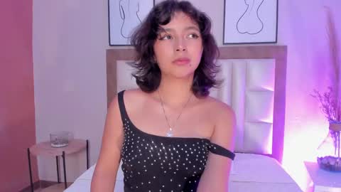 LuciaFerrero online show from September 13, 11:46 pm