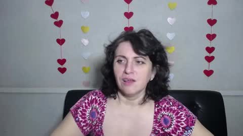 LuciaMi online show from February 7, 6:03 am