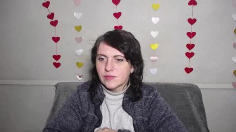 LuciaMi online show from February 15, 6:02 am