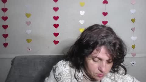 LuciaMi online show from March 2, 6:05 am