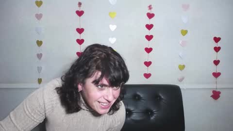 LuciaMi online show from December 13, 6:49 pm