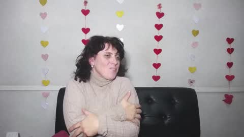 LuciaMi online show from December 16, 4:13 am
