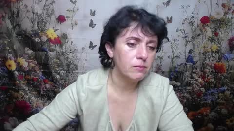 LuciaMi online show from October 7, 5:39 pm