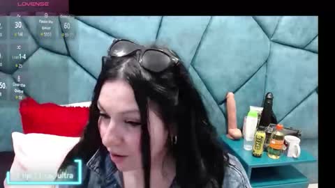 Luci online show from February 16, 7:03 pm