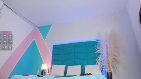 luciana_brown_ online show from November 24, 8:44 pm